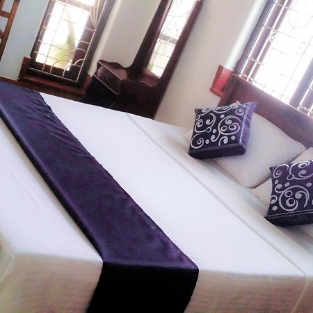 Saubagya Inn Anuradhapura Buitenkant foto