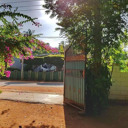 Saubagya Inn Anuradhapura Buitenkant foto