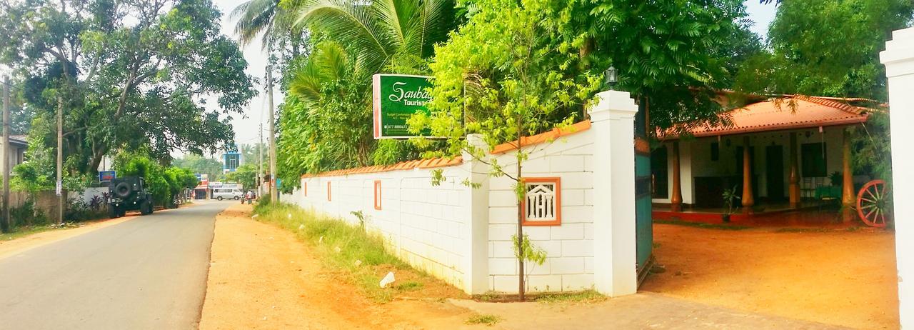 Saubagya Inn Anuradhapura Buitenkant foto
