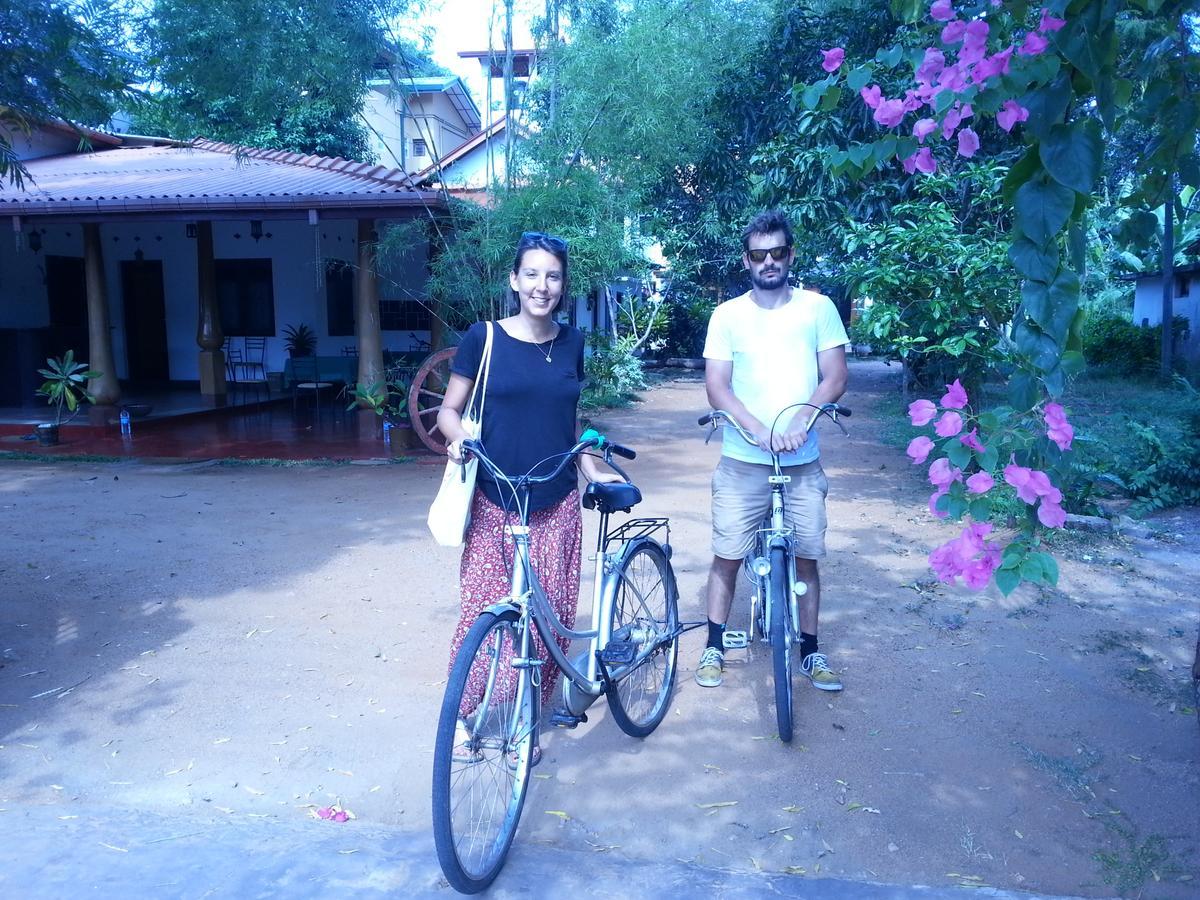 Saubagya Inn Anuradhapura Buitenkant foto